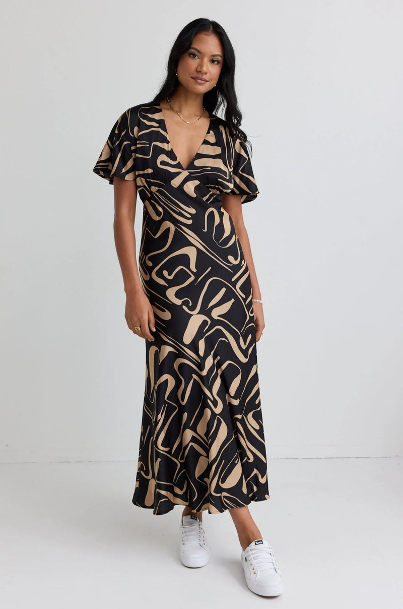 Among the Brave Anticipate Black Caramel Abstract Satin Kimono Short Sleeve Bias Maxi Dress