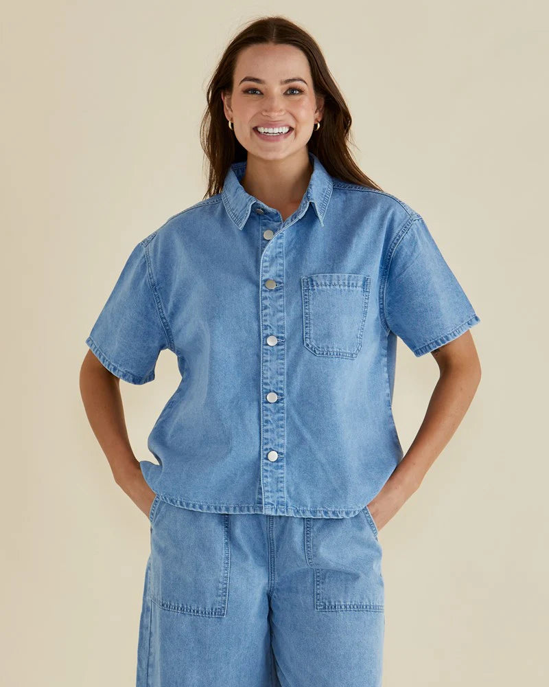 Betty Basics Saffra Short Sleeve Denim Shirt