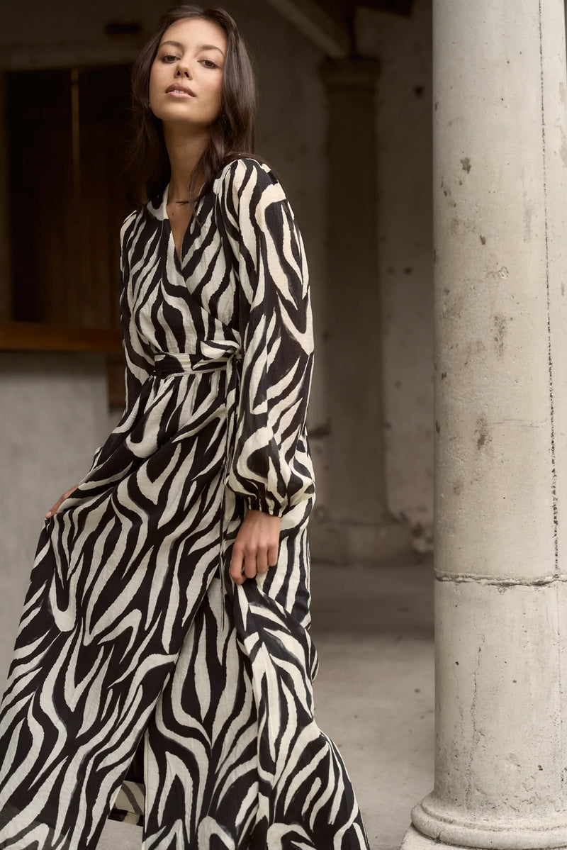 Among The Brave Lake Black Tiger Print LS Wrap Midi Dress - Black Tiger Print