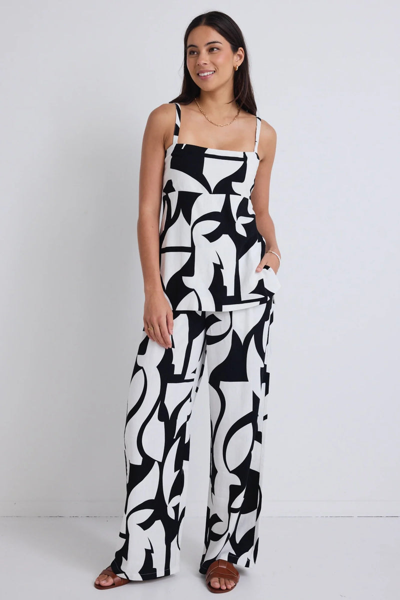 Stories Be Told - Sunkissed Black White Cutout Print Split Hem Cami Top