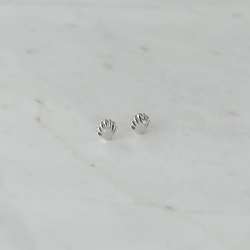 Sophie Super She Shell Studs - Silver