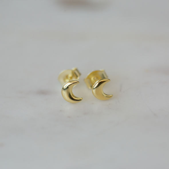 Sophie Luna Lover Stud Earrings - Gold
